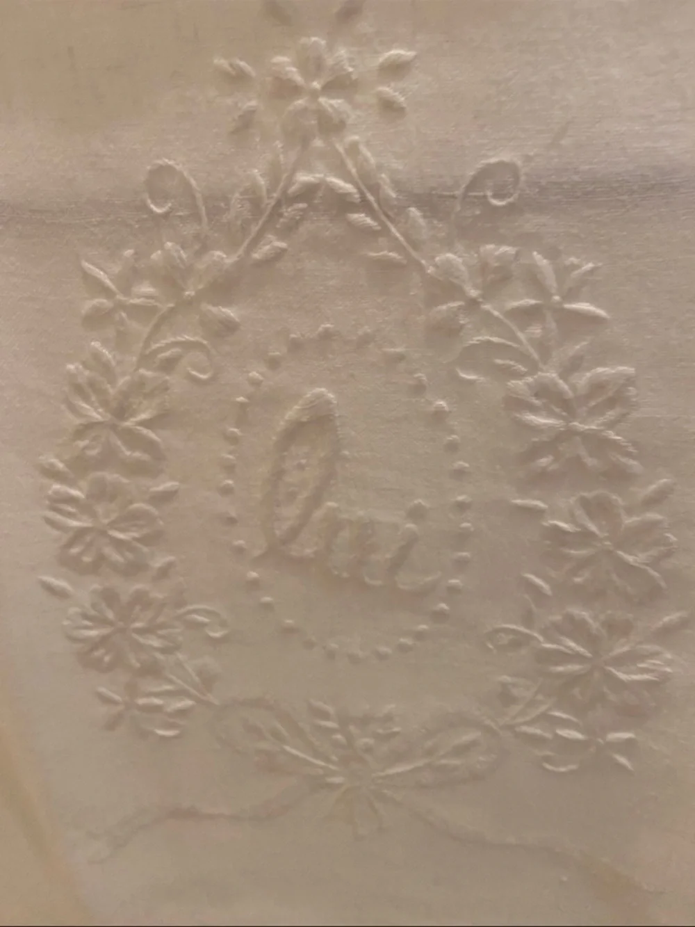 Gorgeous Vintage White Embroidered Bath Towels Set - in italian ‘his&hers’